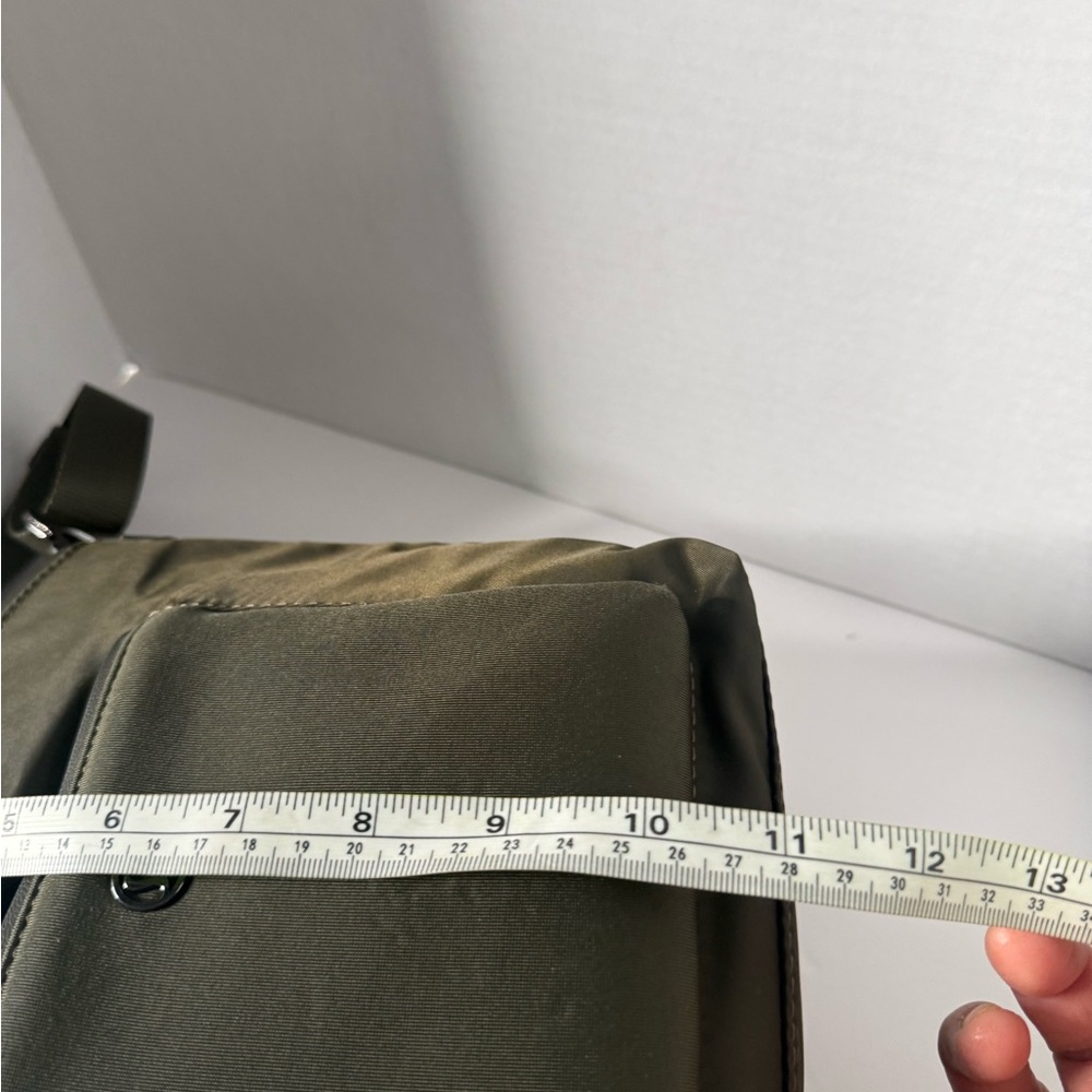Lululemon Olive Green Crossbody bucket Bag - Picture 7 of 10